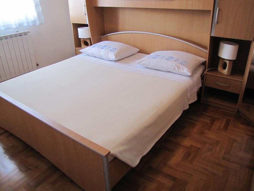 Apartment Aldo Pula Chambre photo